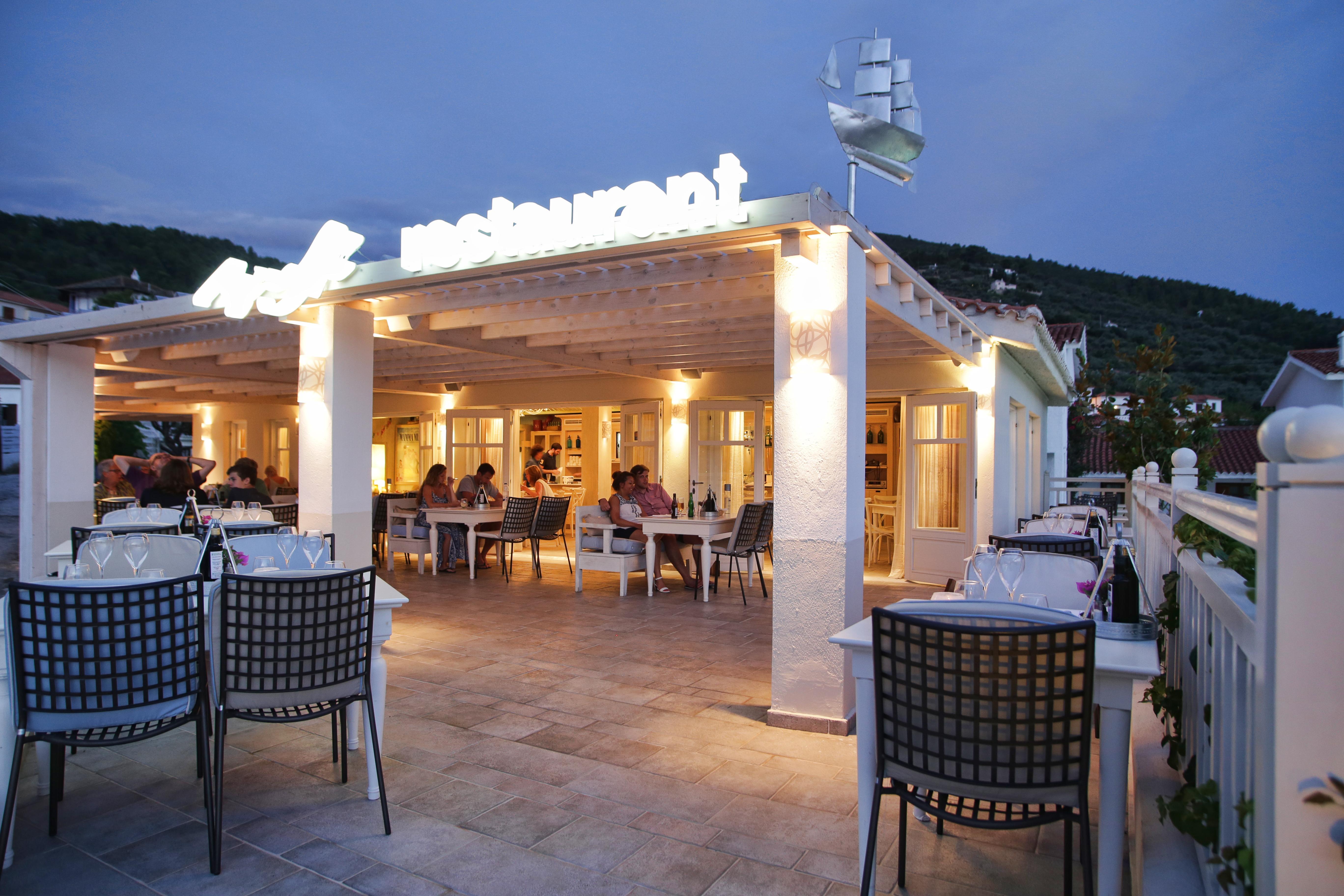 Skopelos Village Hotel Bagian luar foto